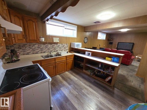 Kitchen - 10404 116 Avenue, Edmonton, AB 