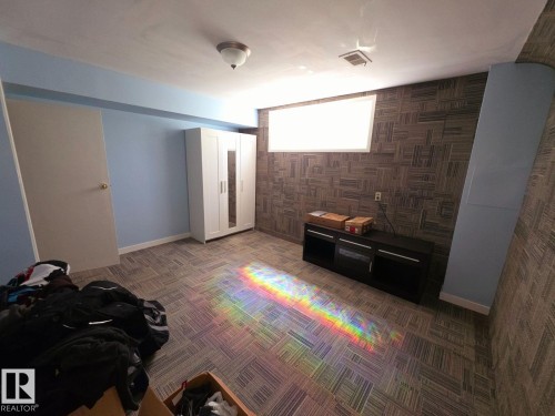 Image quality insufficient for description - 10404 116 Avenue, Edmonton, AB 