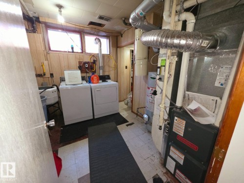Laundry room - 10404 116 Avenue, Edmonton, AB 