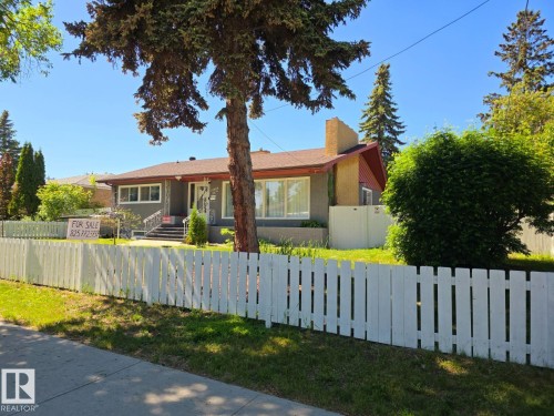 Front house - 10404 116 Avenue, Edmonton, AB 