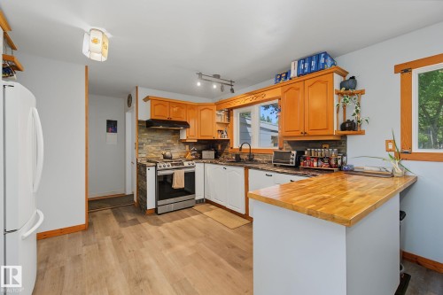 5116 49 Avenue, Onoway, AB 