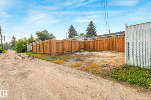 13307 133 Avenue, Edmonton, AB 