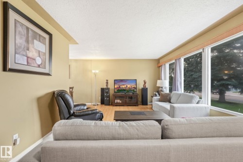 13307 133 Avenue, Edmonton, AB 