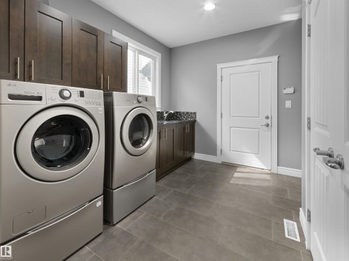 17119 5 Avenue, Edmonton, AB - Indoor Photo Showing Laundry Room