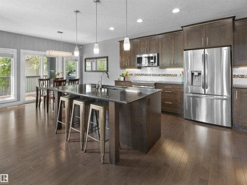 17119 5 Avenue, Edmonton, AB - Indoor Photo Showing Kitchen With Upgraded Kitchen