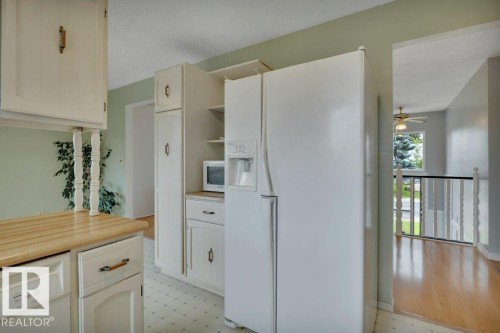 17918 63A Avenue Nw, Edmonton, AB - Indoor