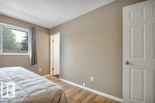 17918 63A Avenue Nw, Edmonton, AB - Indoor Photo Showing Bedroom