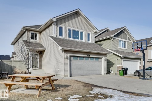 1564 36 Avenue, Edmonton, AB 