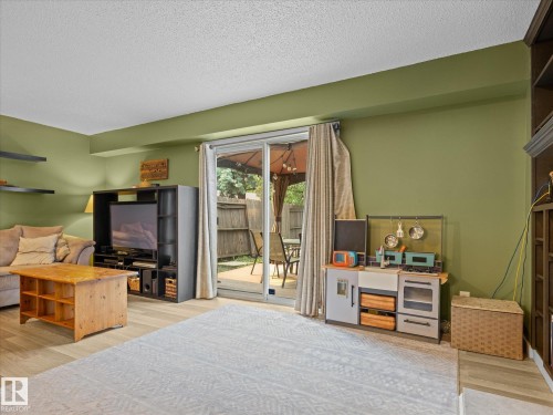9014 184 Street, Edmonton, AB 
