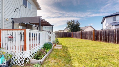 1808 36 Avenue Nw, Edmonton, AB - Outdoor