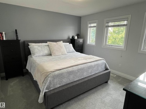 2057 69A Street, Edmonton, AB 