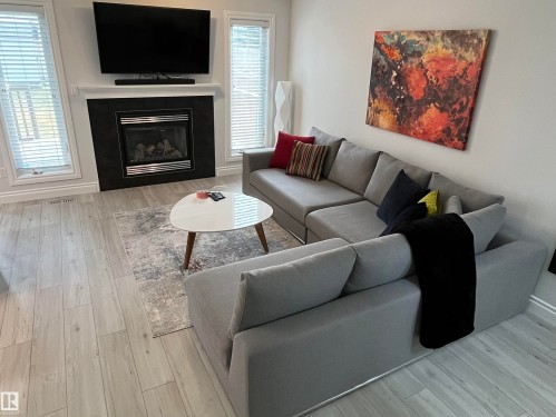 2057 69A Street, Edmonton, AB 