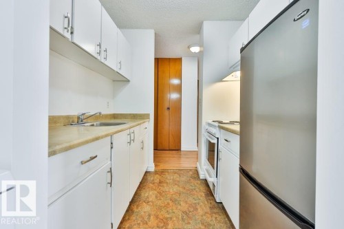 613 13910 Stony Plain Road, Edmonton, AB 