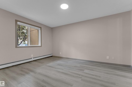 125 5005 165 Avenue, Edmonton, AB 