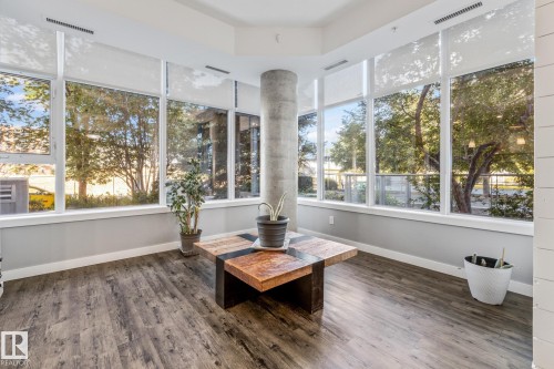 106 2504 109 Street, Edmonton, AB - Indoor