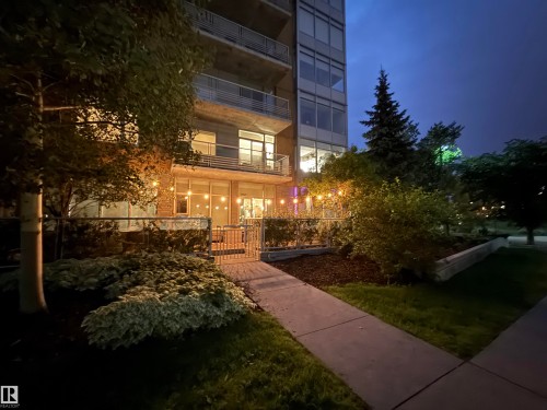 106 2504 109 Street, Edmonton, AB - Outdoor
