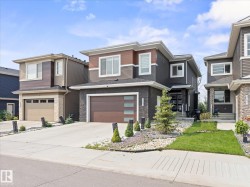 3708 1 Avenue  Edmonton, AB T6X 2W4