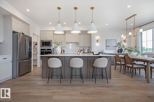 736 166 Avenue, Edmonton, AB 