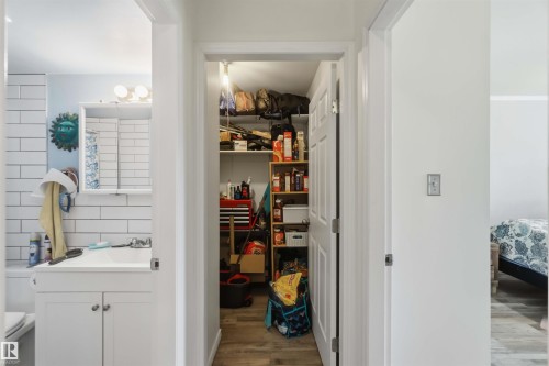 Image quality insufficient for description - 204 4601 131 Avenue, Edmonton, AB 