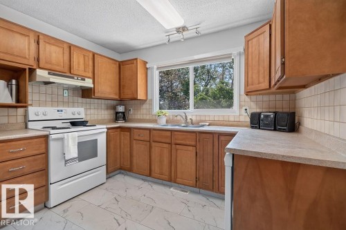 B 20 Seymore Crescent, St. Albert, AB 