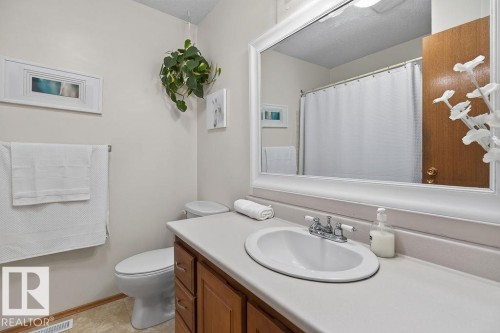 B 20 Seymore Crescent, St. Albert, AB 