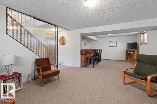 B 20 Seymore Crescent, St. Albert, AB 