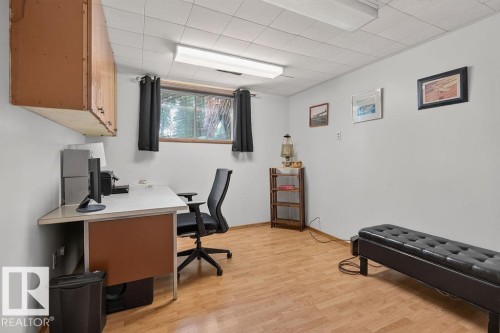 B 20 Seymore Crescent, St. Albert, AB 