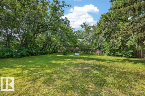 B 20 Seymore Crescent, St. Albert, AB 