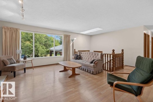 B 20 Seymore Crescent, St. Albert, AB 