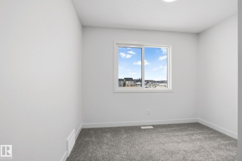 3713 Erlanger Drive Nw, Edmonton, AB - Indoor Photo Showing Other Room