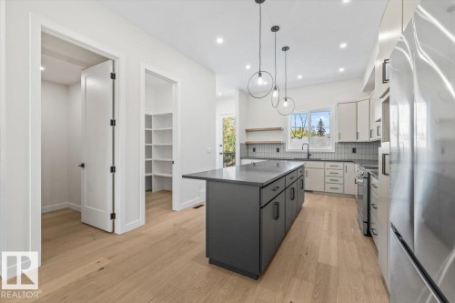 10932 132 Street, Edmonton, AB - Indoor Photo Showing Kitchen