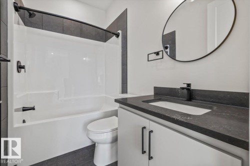 10932 132 Street, Edmonton, AB - Indoor Photo Showing Bathroom