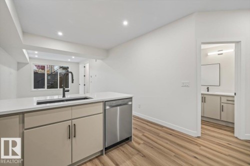 10932 132 Street, Edmonton, AB - Indoor