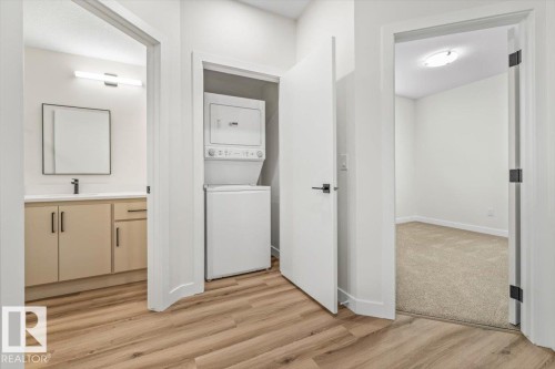 10932 132 Street, Edmonton, AB - Indoor Photo Showing Laundry Room