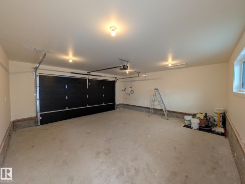 10932 132 Street, Edmonton, AB - Indoor Photo Showing Garage