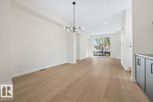 10932 132 Street, Edmonton, AB - Indoor