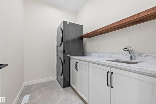 10934 132 Street, Edmonton, AB - Indoor Photo Showing Laundry Room