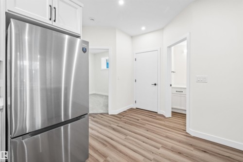 10934 132 Street, Edmonton, AB - Indoor