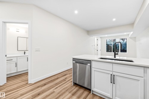 10934 132 Street, Edmonton, AB - Indoor Photo Showing Other Room