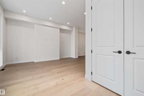 10934 132 Street, Edmonton, AB - Indoor Photo Showing Other Room