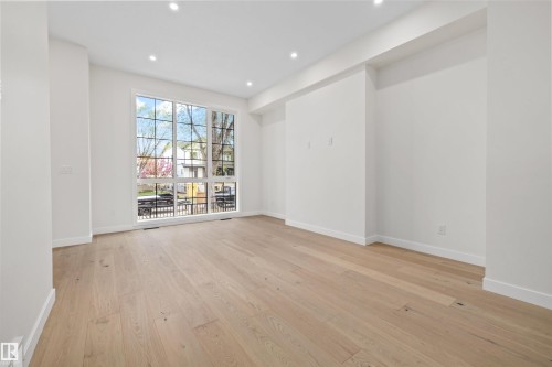 10934 132 Street, Edmonton, AB - Indoor Photo Showing Other Room