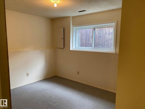 2211 Millbourne Road W, Edmonton, AB 
