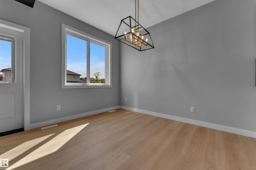 10707 98 Street, Morinville, AB 