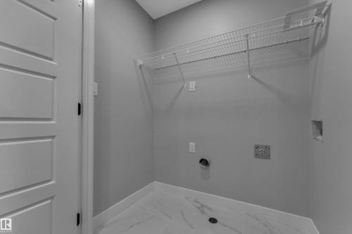 10707 98 Street, Morinville, AB 