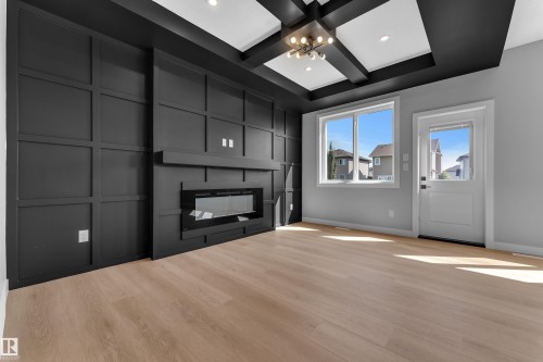 10707 98 Street, Morinville, AB 