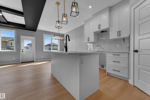 10707 98 Street, Morinville, AB 