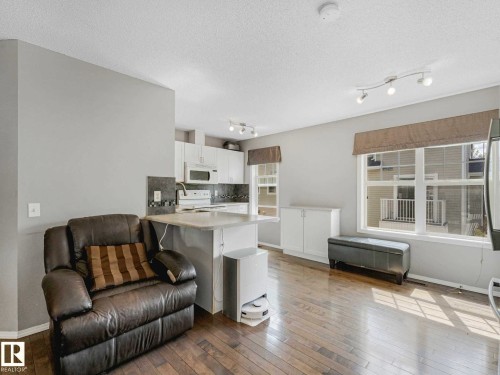 172 5604 199 Street, Edmonton, AB - Indoor
