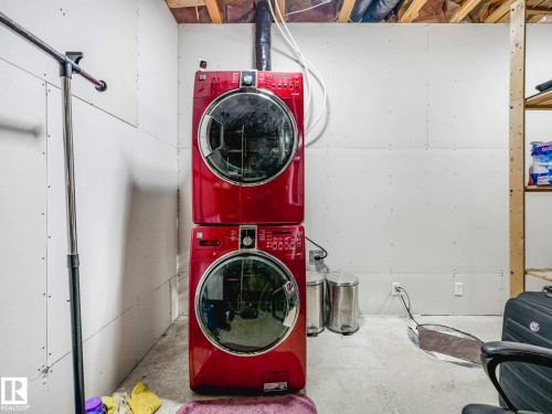 172 5604 199 Street, Edmonton, AB - Indoor Photo Showing Laundry Room