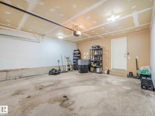 172 5604 199 Street, Edmonton, AB - Indoor Photo Showing Garage