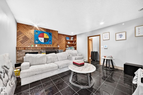 Living room - 199 Westridge Road, Edmonton, AB 